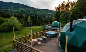 Hotele nad jeziorami w łódzkiem: TOP miejsca na relaks i SPA?
