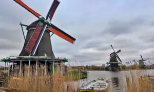 Zaanse Schans: Holenderskie wiatraki czy warto? Kompletny przewodnik