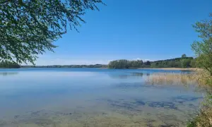 Działka nad jeziorem Pomorskie: kupuj mądrze! Uniknij pułapek.