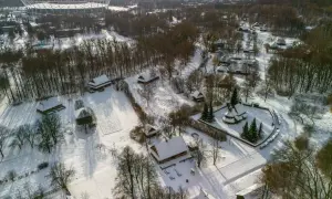 Skansen Forest Cholerzyn: Planujesz wizytę? Sprawdź, co musisz wiedzieć!