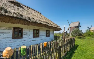 Skansen koło Kielc: Tokarnia Wszystko, co musisz wiedzieć przed wizytą