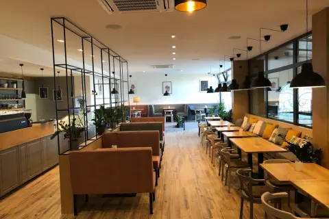 Oświęcim: Gdzie zjeść? Najlepsze restauracje na każdą kieszeń!
