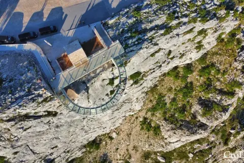 Makarska: Co robić? Plaże, Biokovo Skywalk i rejsy po Adriatyku!