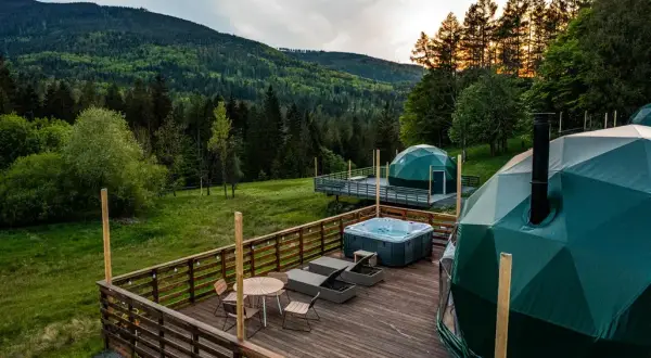 Hotele nad jeziorami w łódzkiem: TOP miejsca na relaks i SPA?