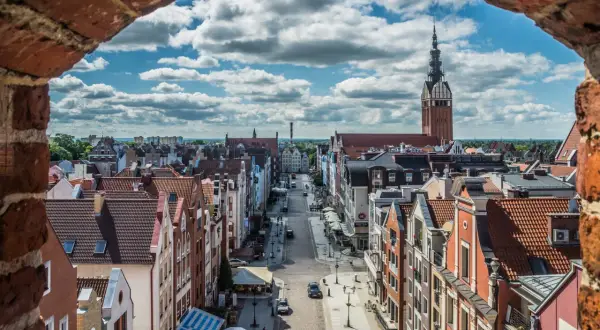 Elbląg: Gdzie zjeść? Sprawdzone miejsca na każdą okazję!