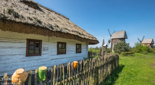 Skansen koło Kielc: Tokarnia Wszystko, co musisz wiedzieć przed wizytą