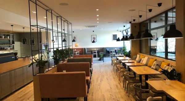 Oświęcim: Gdzie zjeść? Najlepsze restauracje na każdą kieszeń!