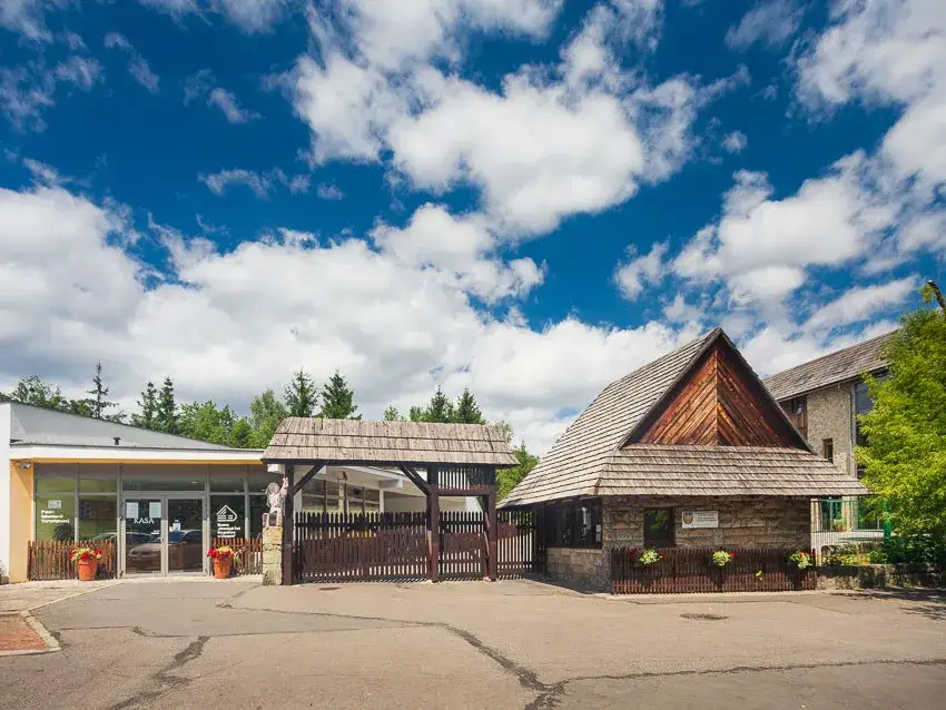Skansen Chorzów wejście brama główna